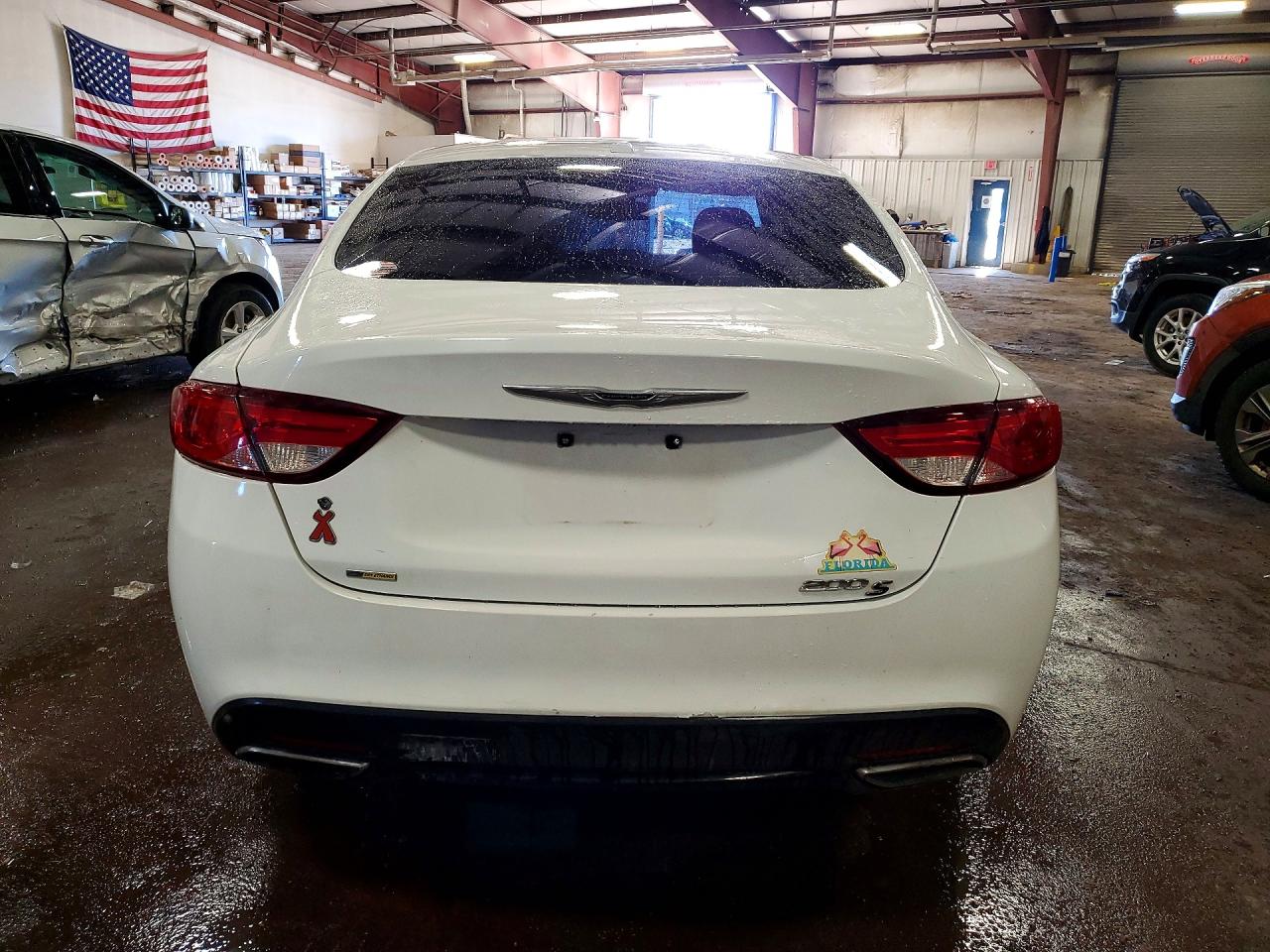 2015 CHRYSLER 200 S photo 6