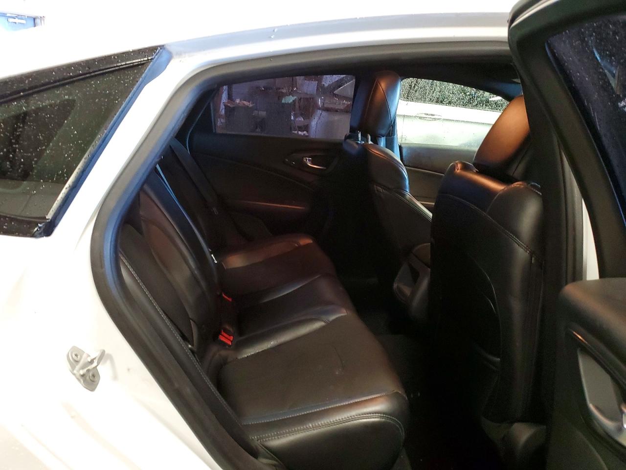 2015 CHRYSLER 200 S photo 10