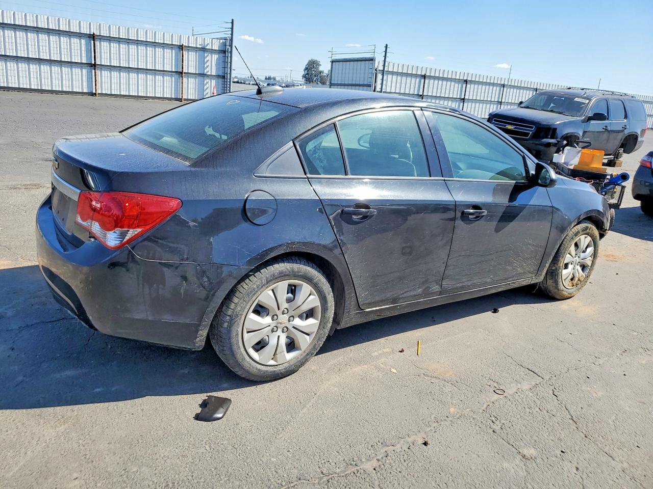 2015 CHEVROLET CRUZE LS photo 3