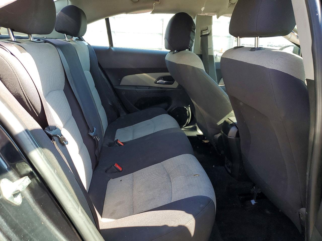 2015 CHEVROLET CRUZE LS photo 10