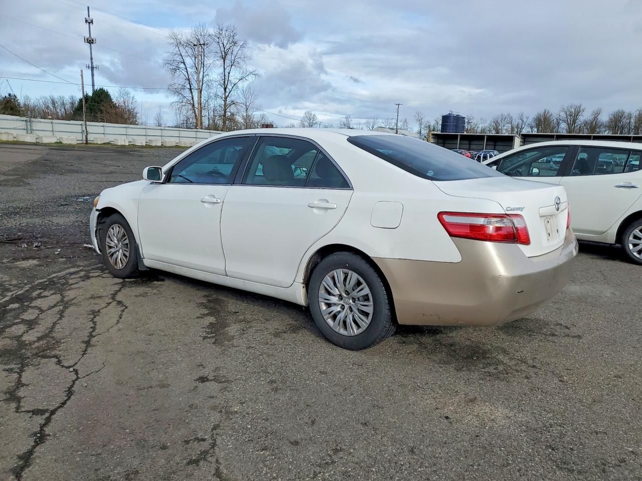 2007 TOYOTA CAMRY LE photo 3