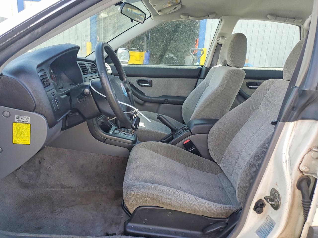 2001 SUBARU LEGACY L photo 19