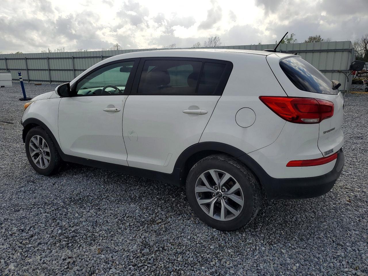 2016 KIA SPORTAGE LX photo 3