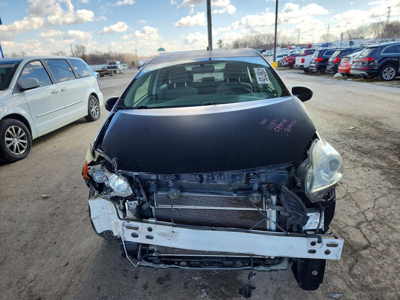2012 TOYOTA PRIUS TWO photo 5