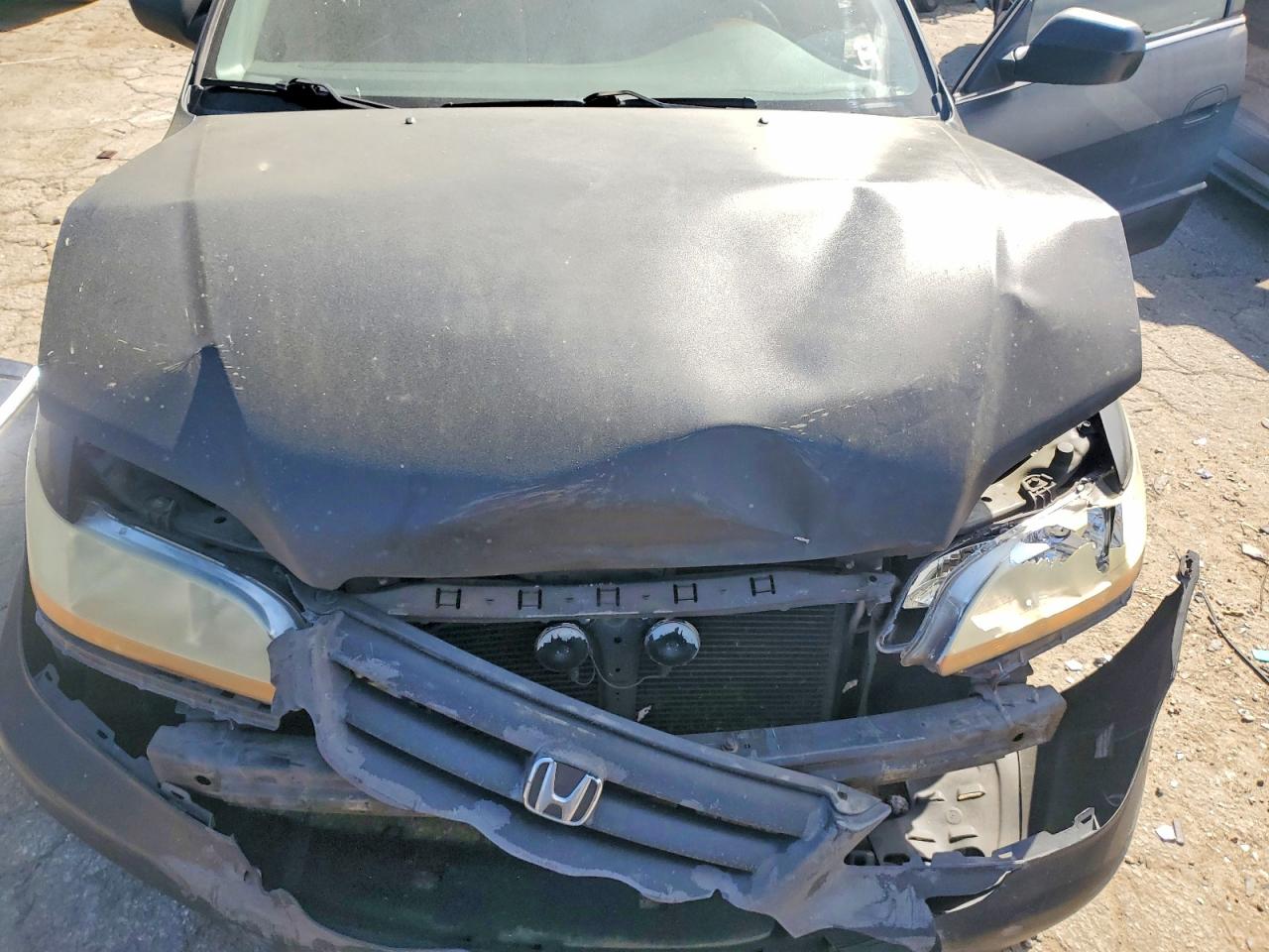 2002 HONDA ACCORD LX photo 21