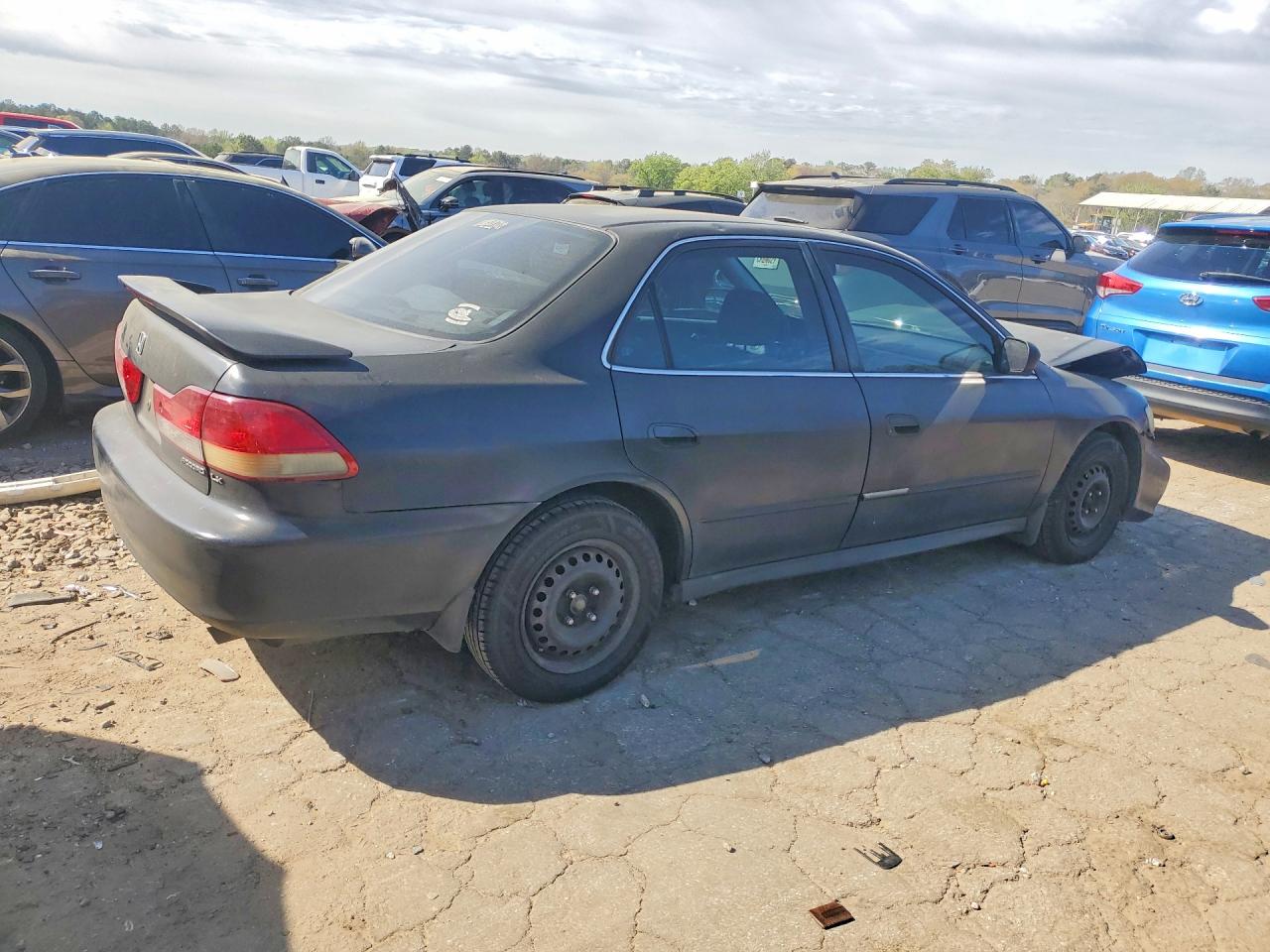 2002 HONDA ACCORD LX photo 5