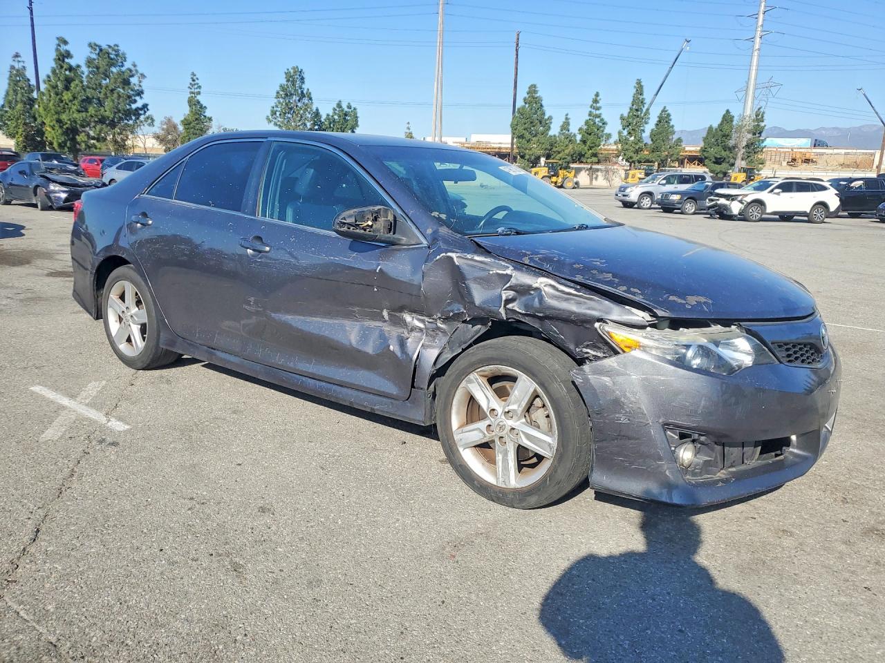 2014 TOYOTA CAMRY SE photo 7