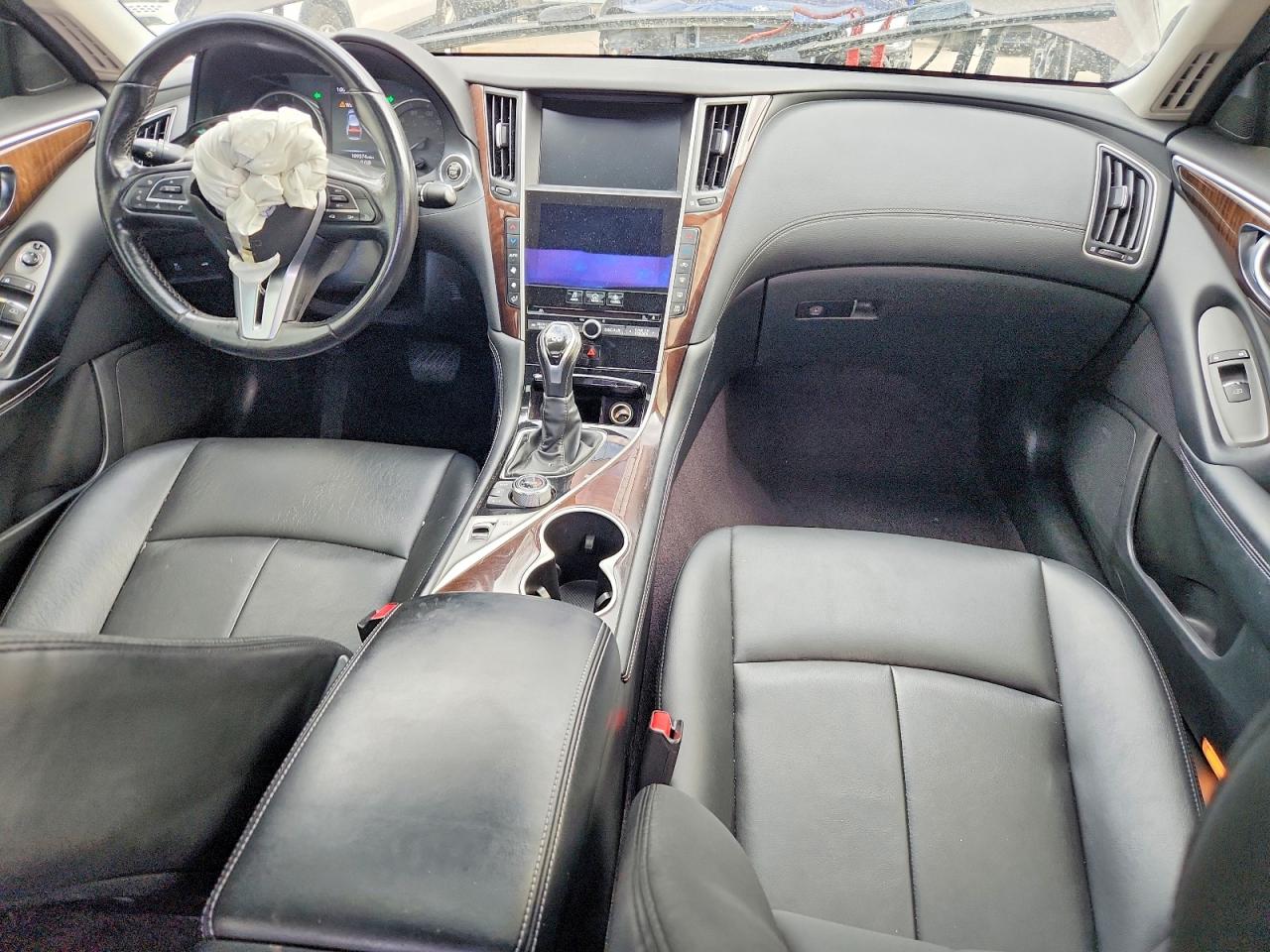 2018 INFINITI Q50 3.0T LUXE photo 8