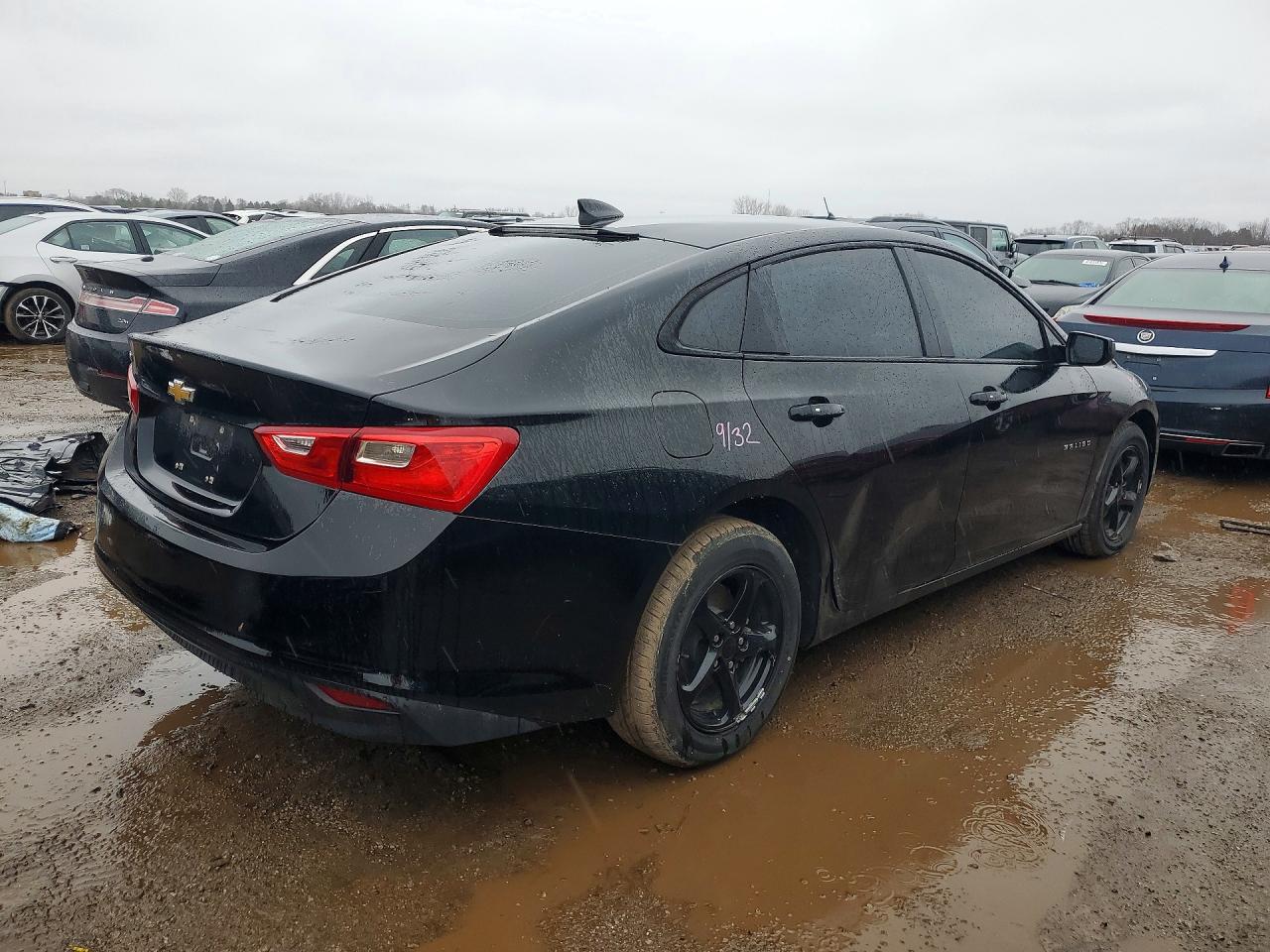 2018 CHEVROLET MALIBU LS photo 7