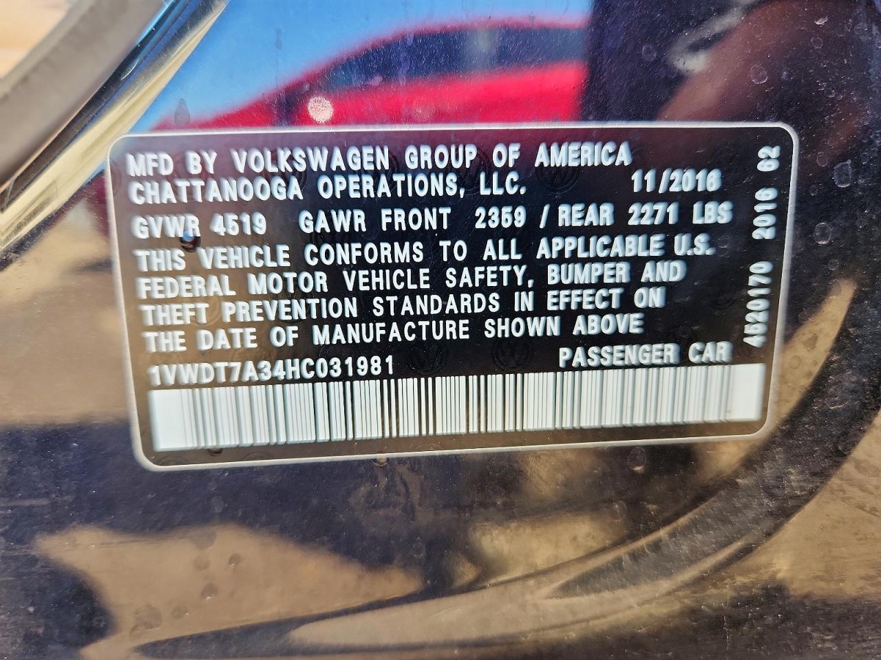 2017 VOLKSWAGEN PASSAT R-LINE photo 34