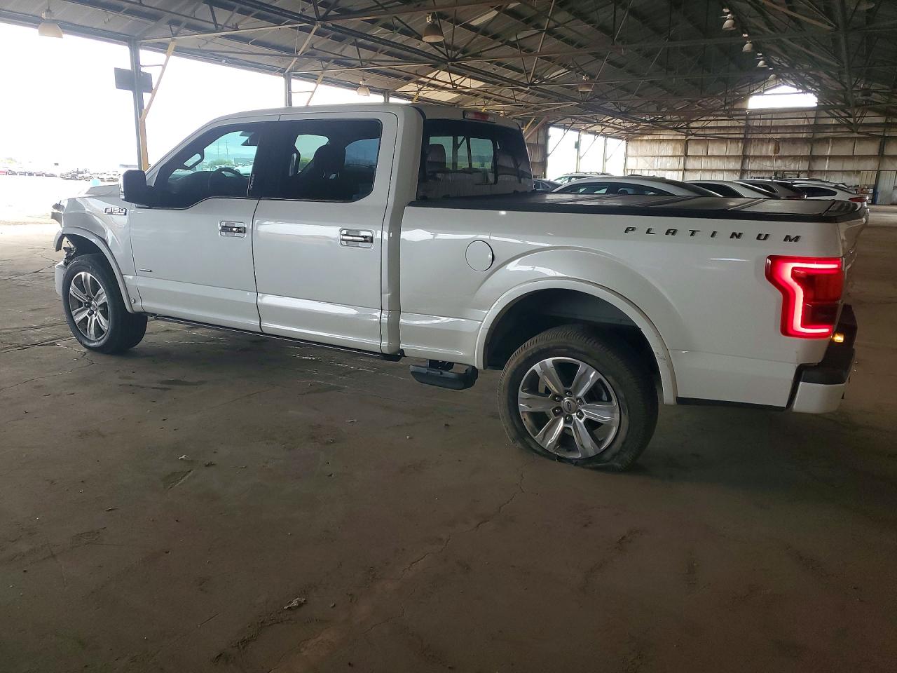2015 FORD F150 SUPERCREW photo 2