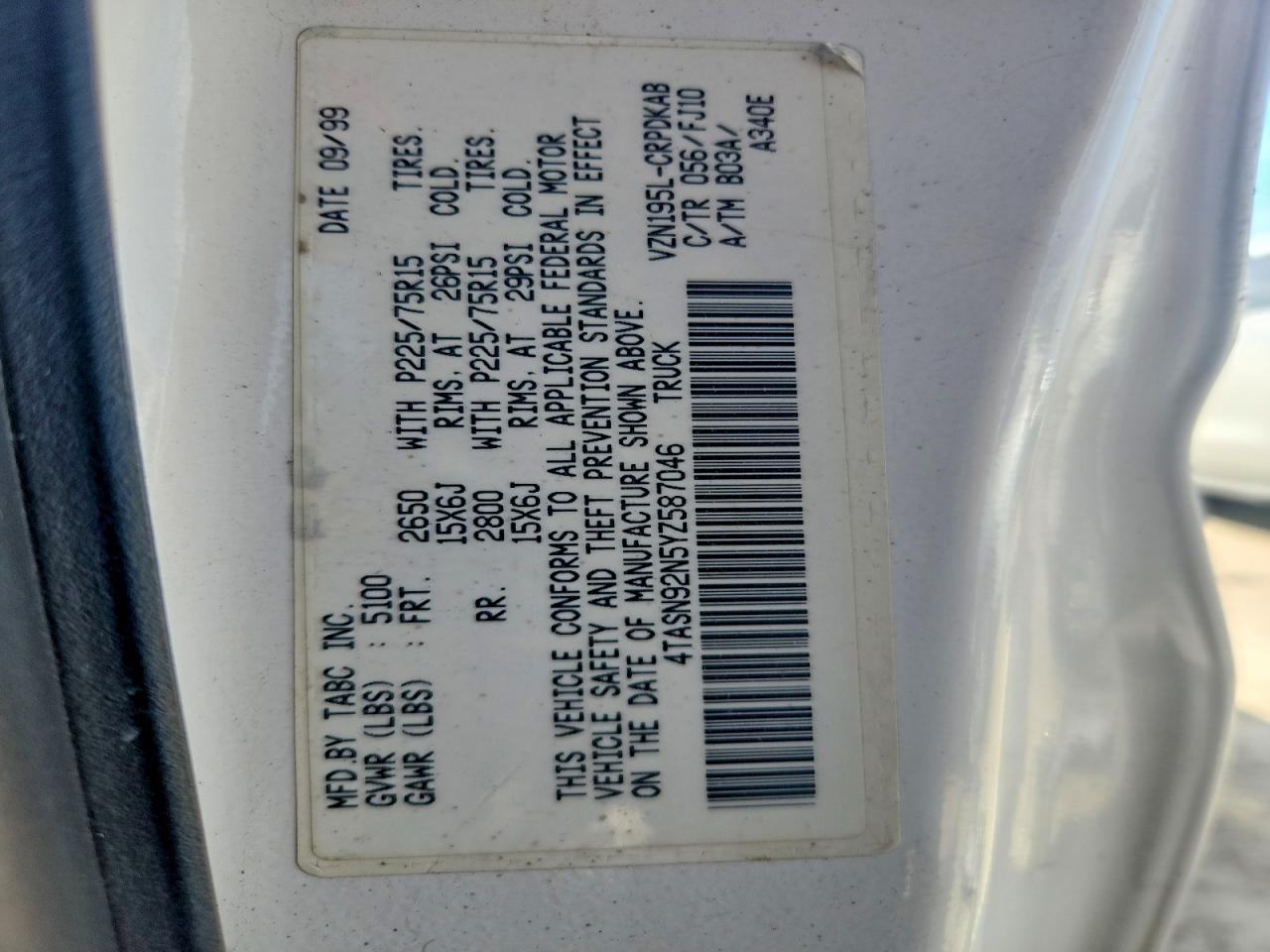 2000 TOYOTA TACOMA PRERUNNER V6 photo 12