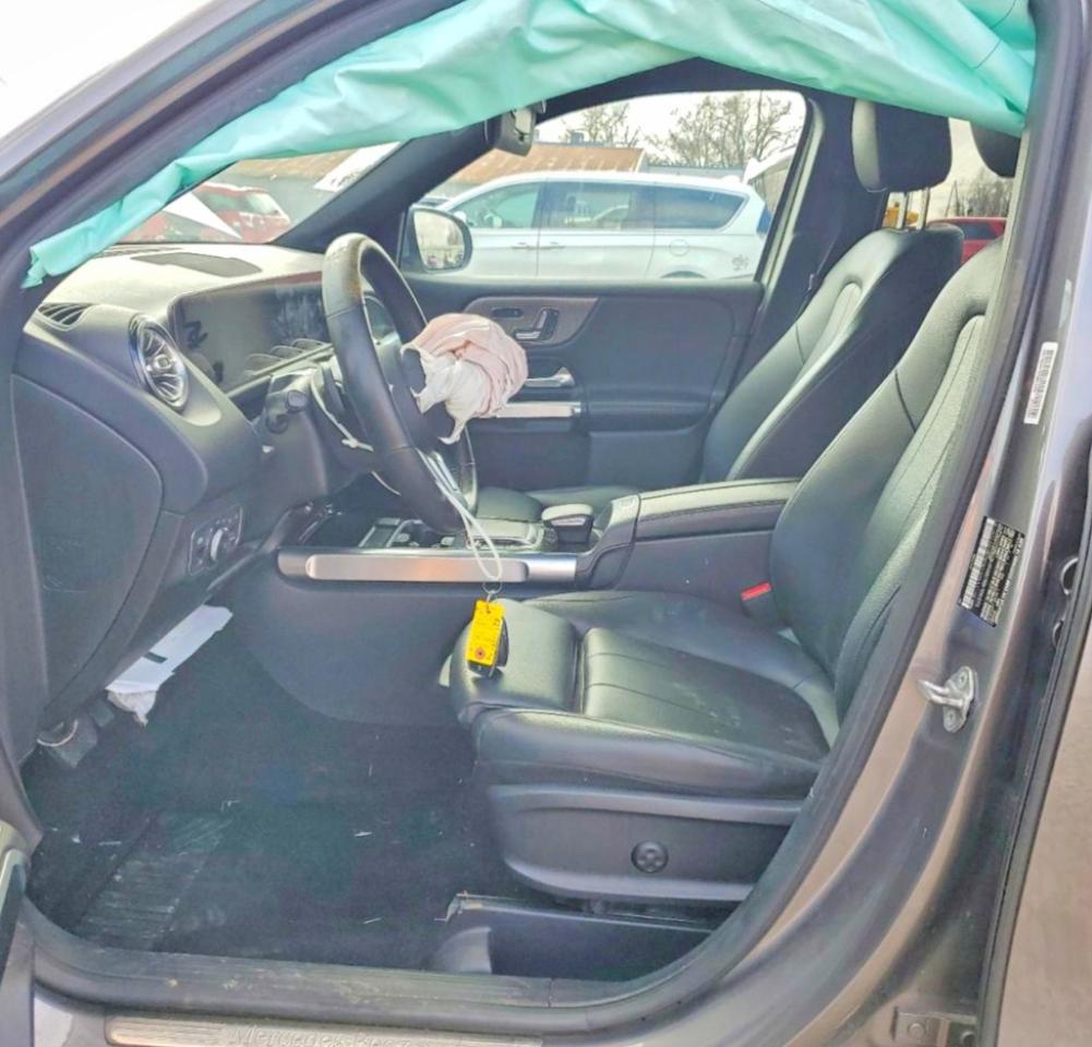 2021 MERCEDES-BENZ GLB 250 4MATIC photo 19