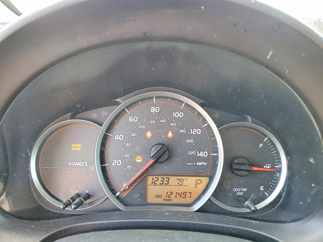 2012 TOYOTA YARIS 5-DOOR LE photo 25