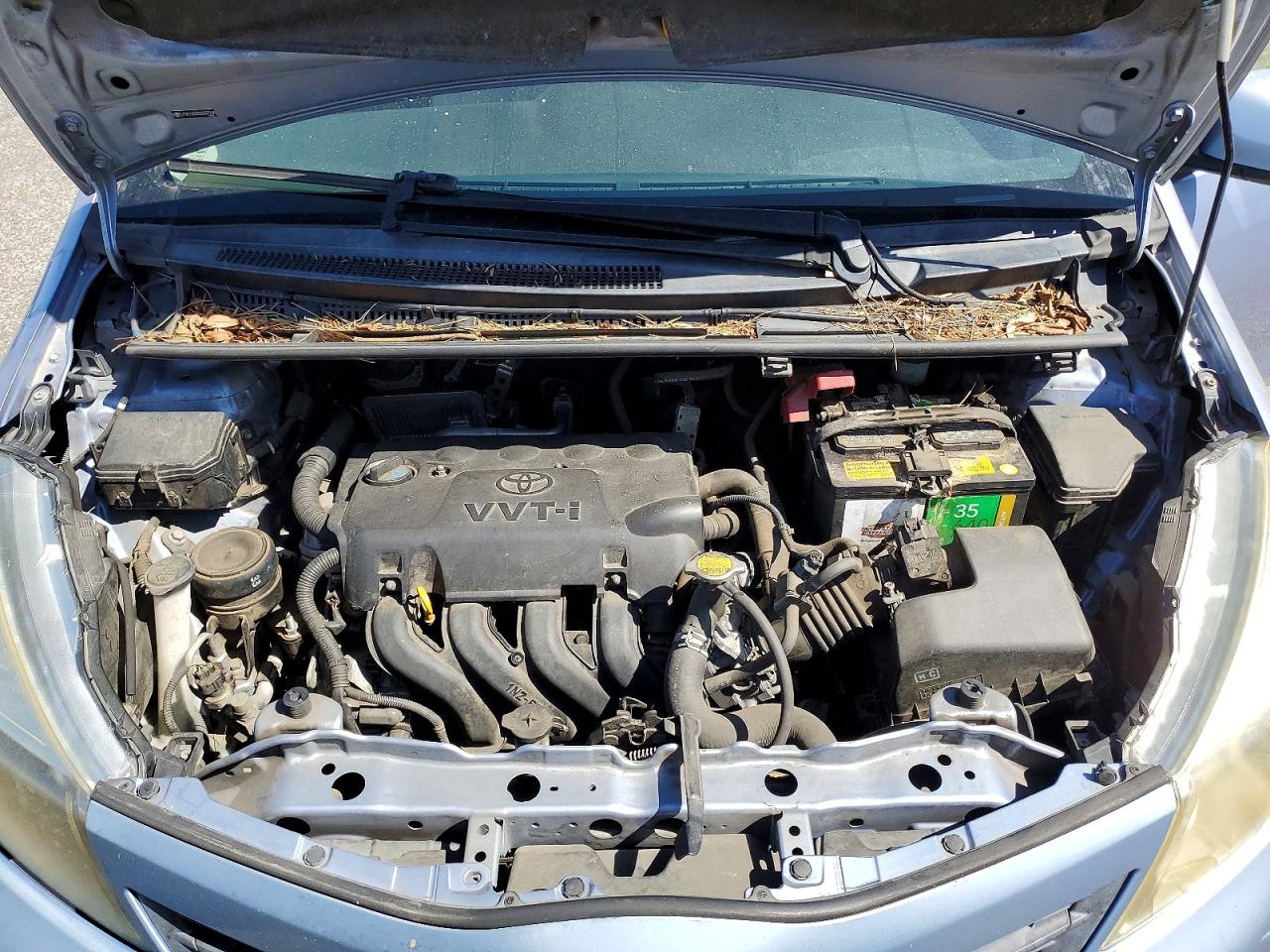 2012 TOYOTA YARIS 5-DOOR LE photo 31