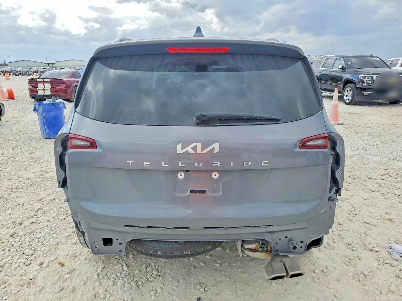 2025 KIA TELLURIDE S photo 6