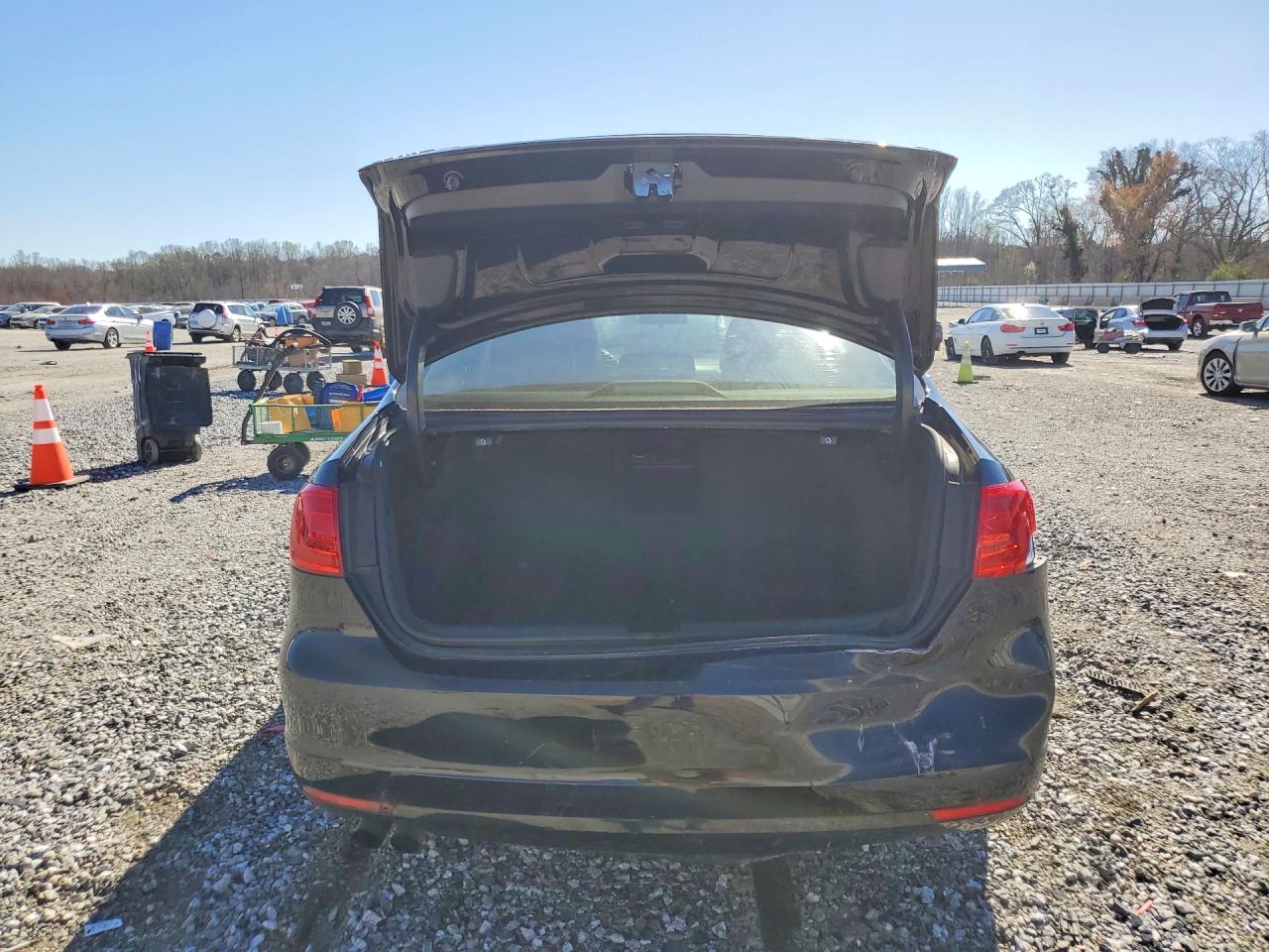 2014 VOLKSWAGEN JETTA SE photo 6