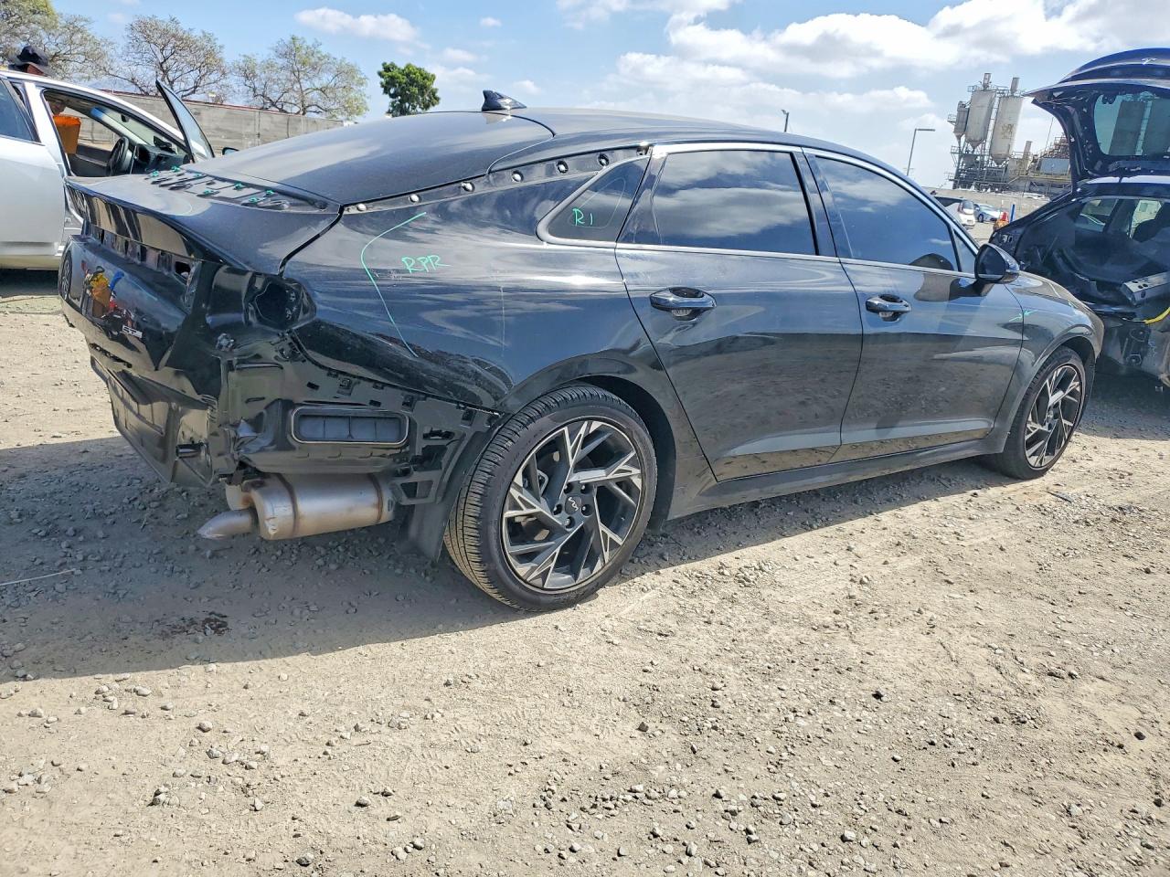 2025 KIA K5 GT-LINE photo 5