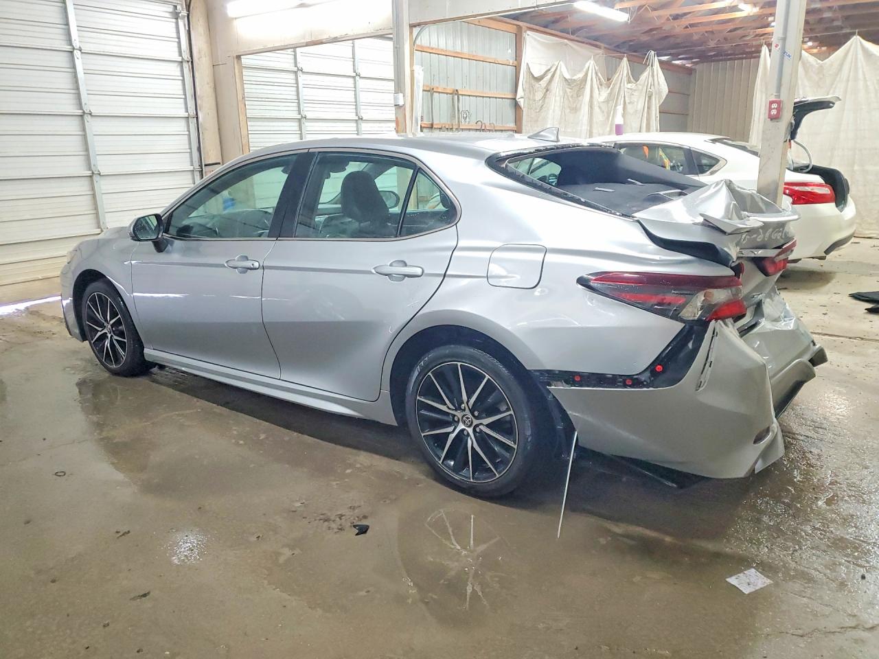 2022 TOYOTA CAMRY SE photo 3