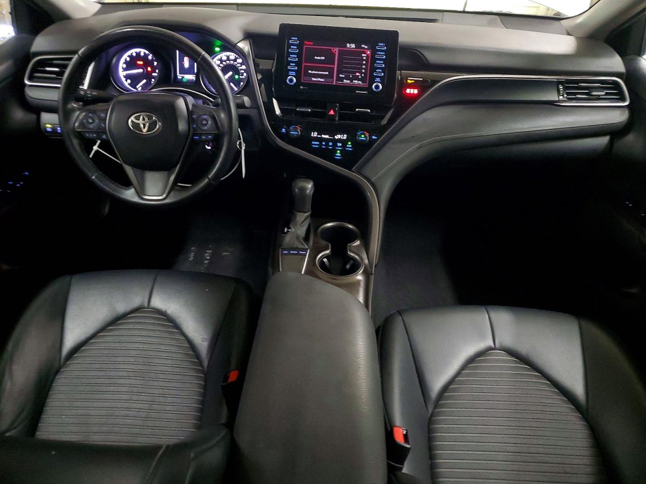 2022 TOYOTA CAMRY SE photo 15