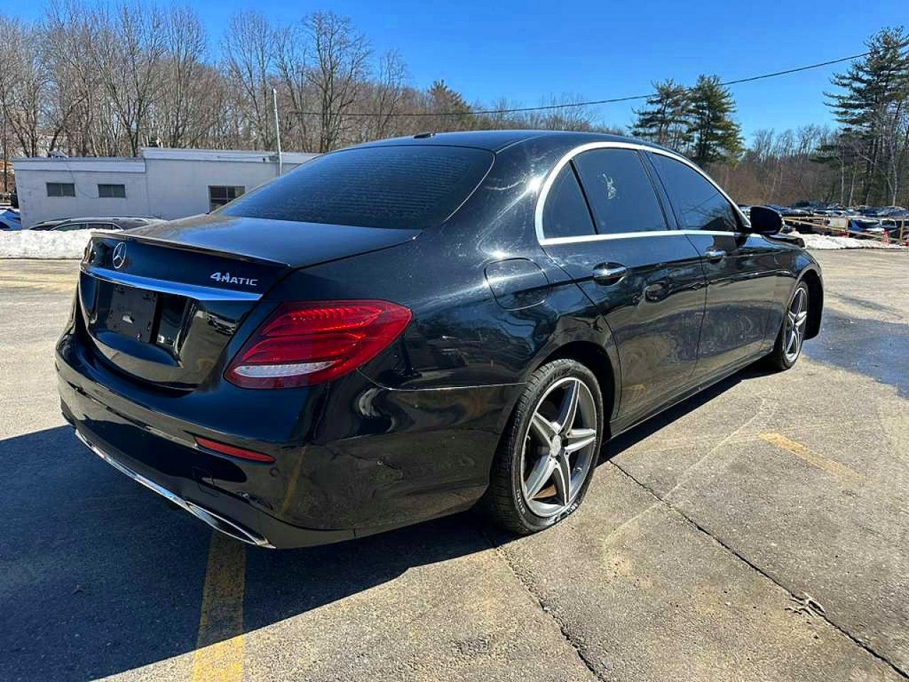 2017 MERCEDES-BENZ E 300 4MATIC photo 5