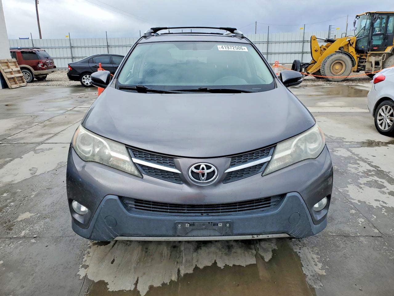 2015 TOYOTA RAV4 XLE photo 5