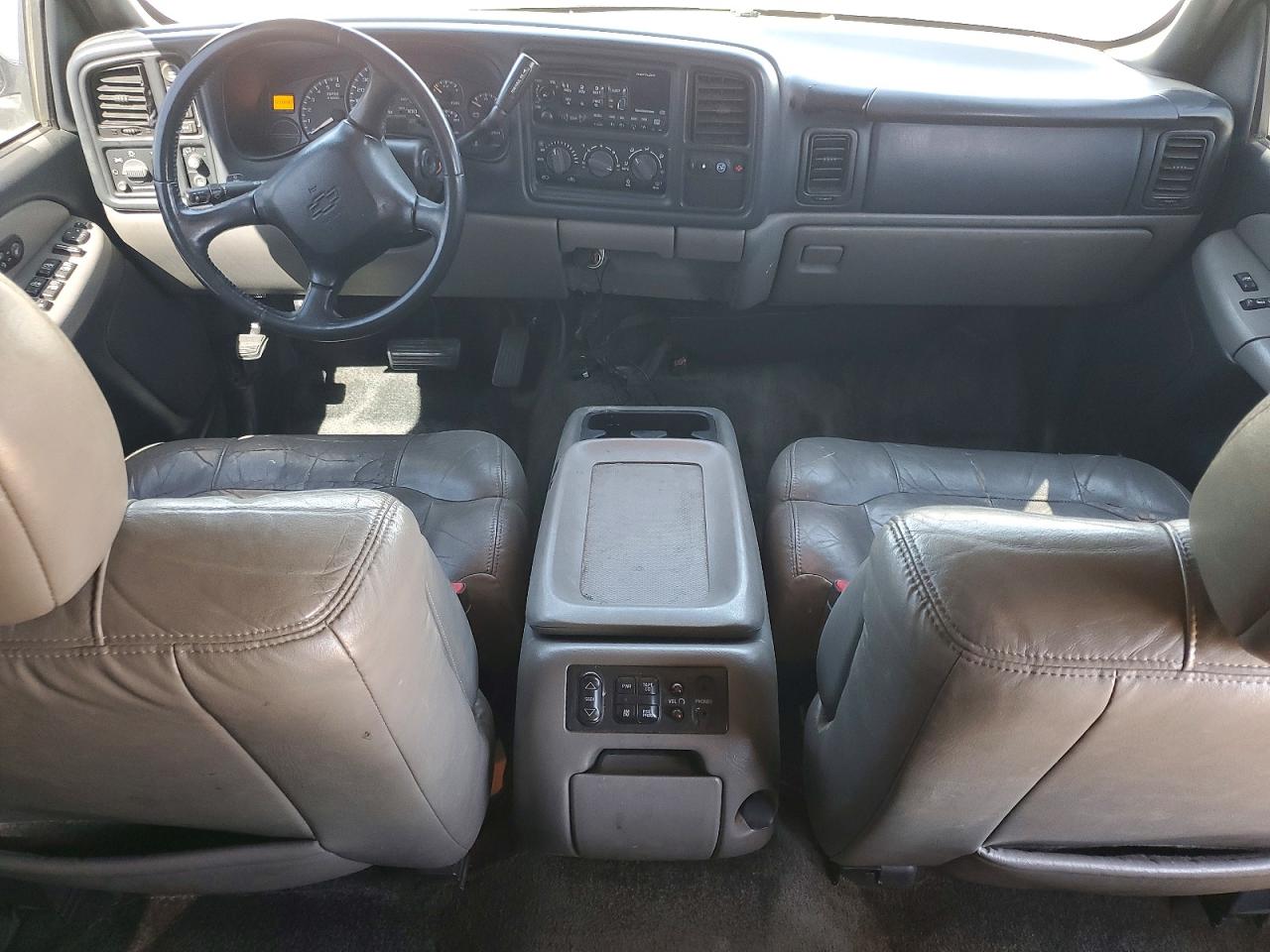 2002 CHEVROLET SUBURBAN K1500 photo 15