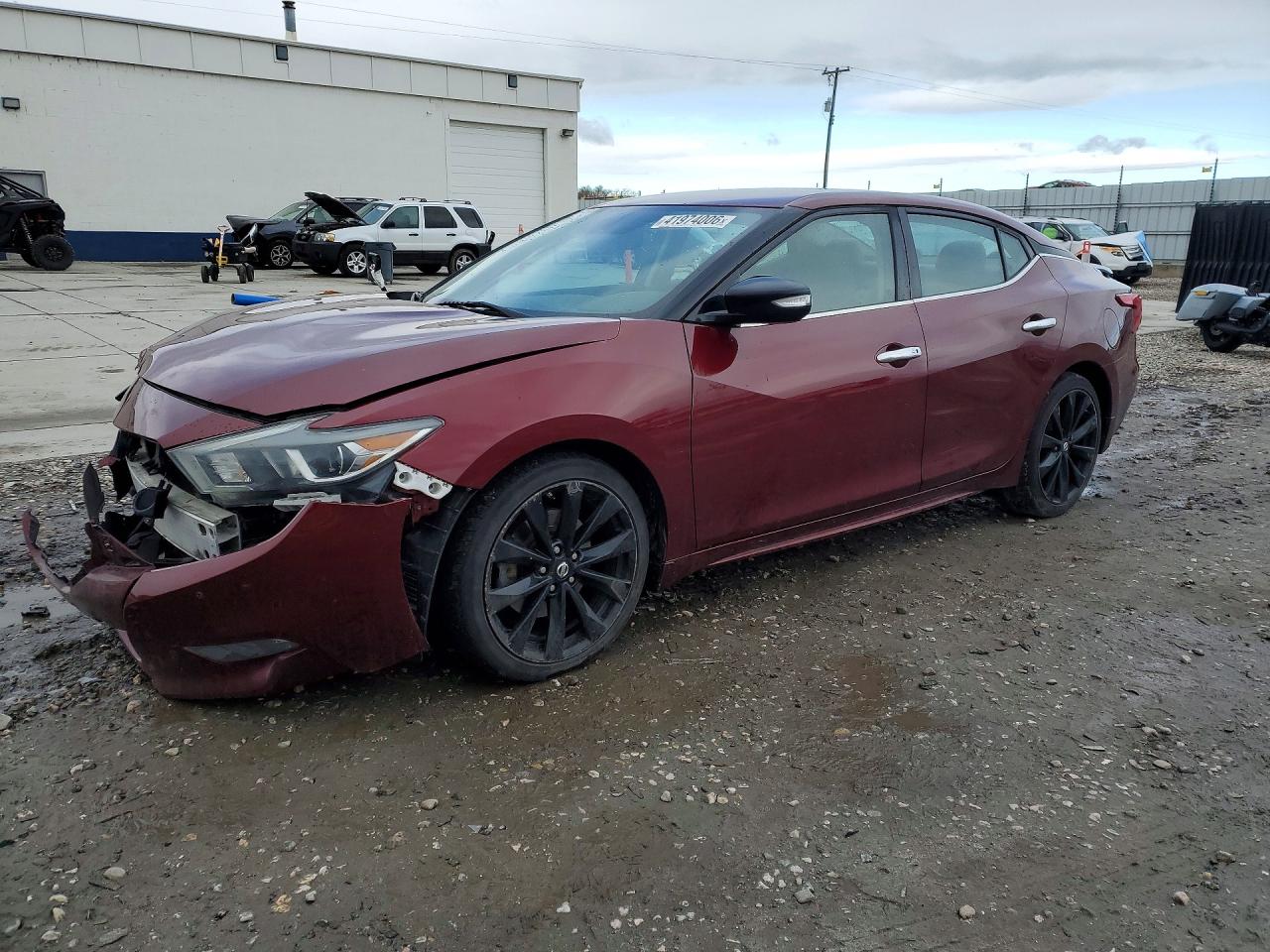 2017 NISSAN MAXIMA