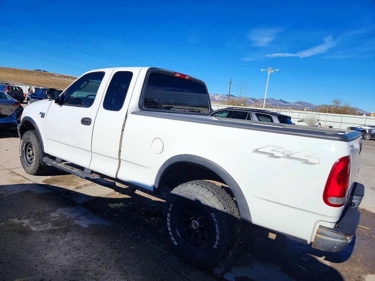 2003 FORD F150 photo 2