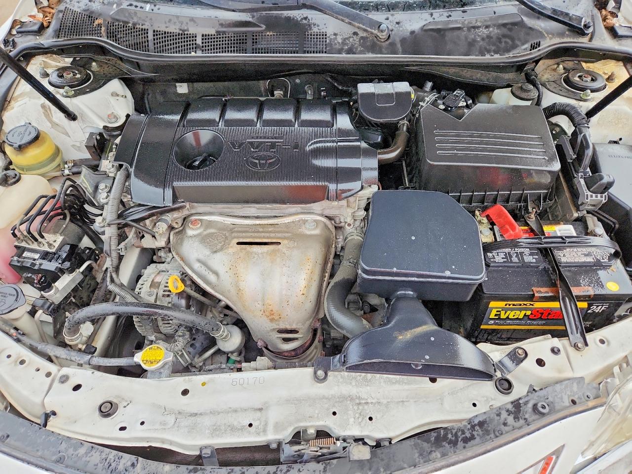 2011 TOYOTA CAMRY LE photo 21