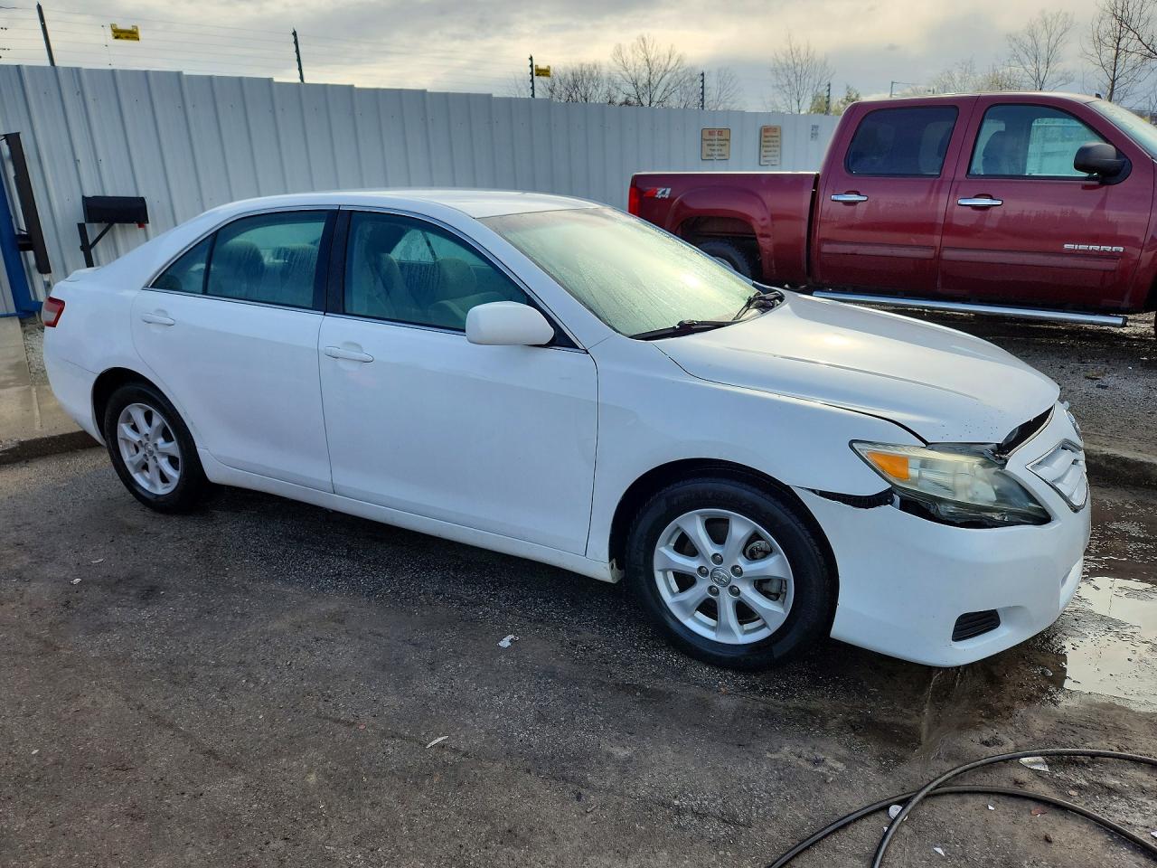 2011 TOYOTA CAMRY LE photo 7