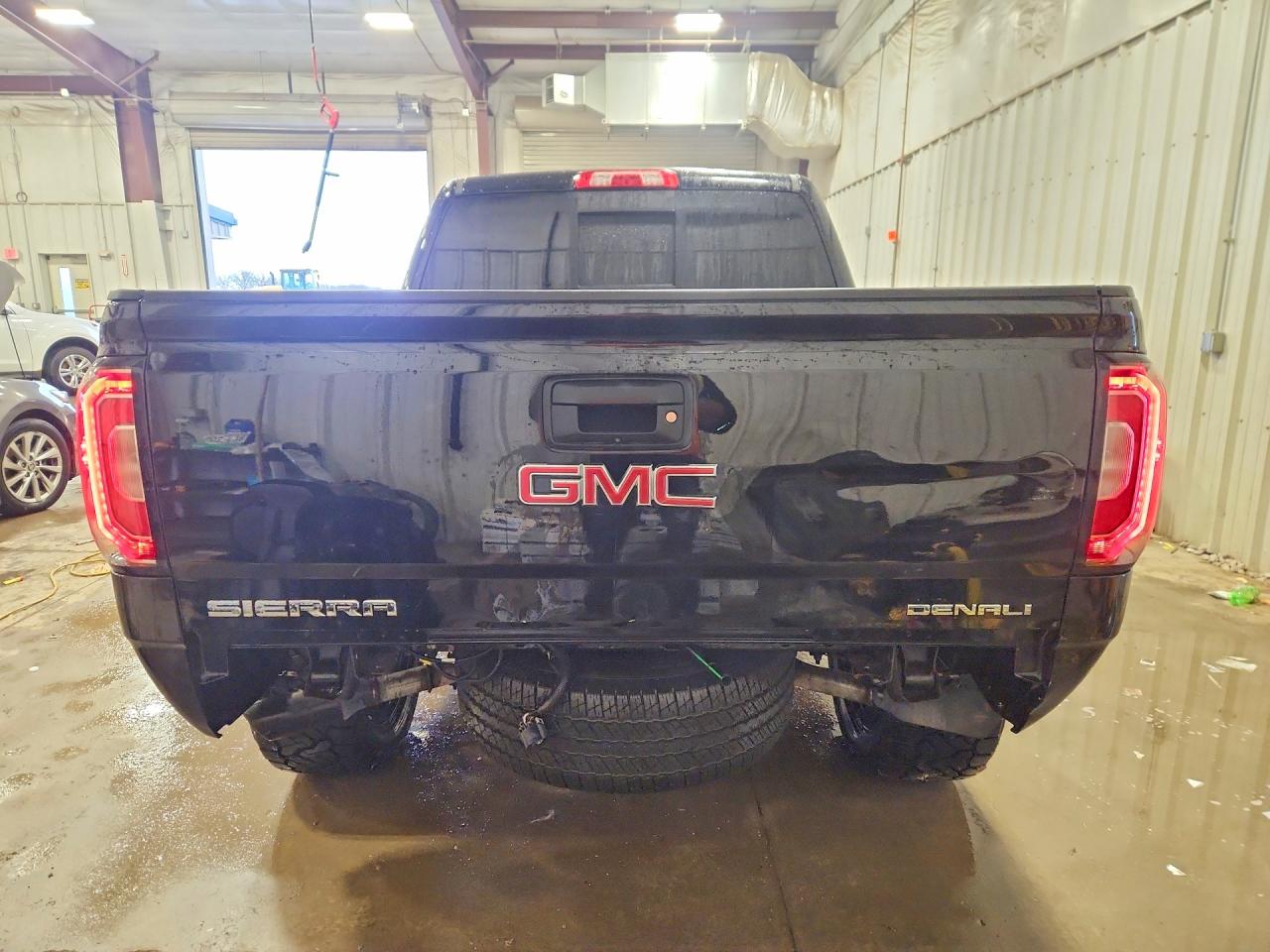 2017 GMC SIERRA K1500 DENALI photo 11