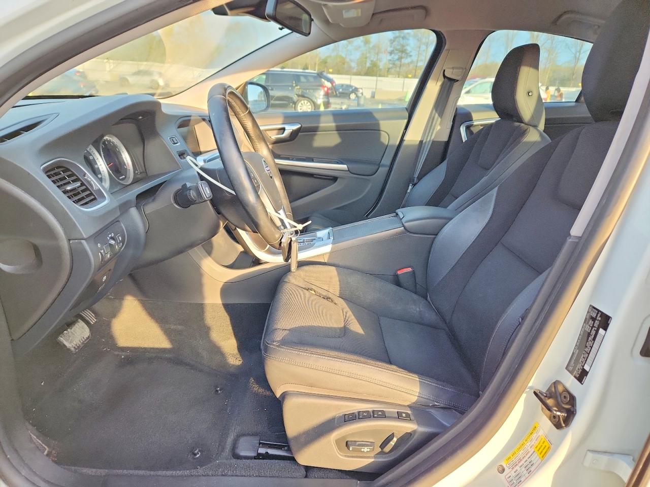 2012 VOLVO S60 T5 photo 13