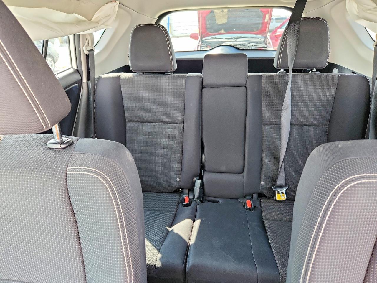 2018 TOYOTA RAV4 XLE photo 19
