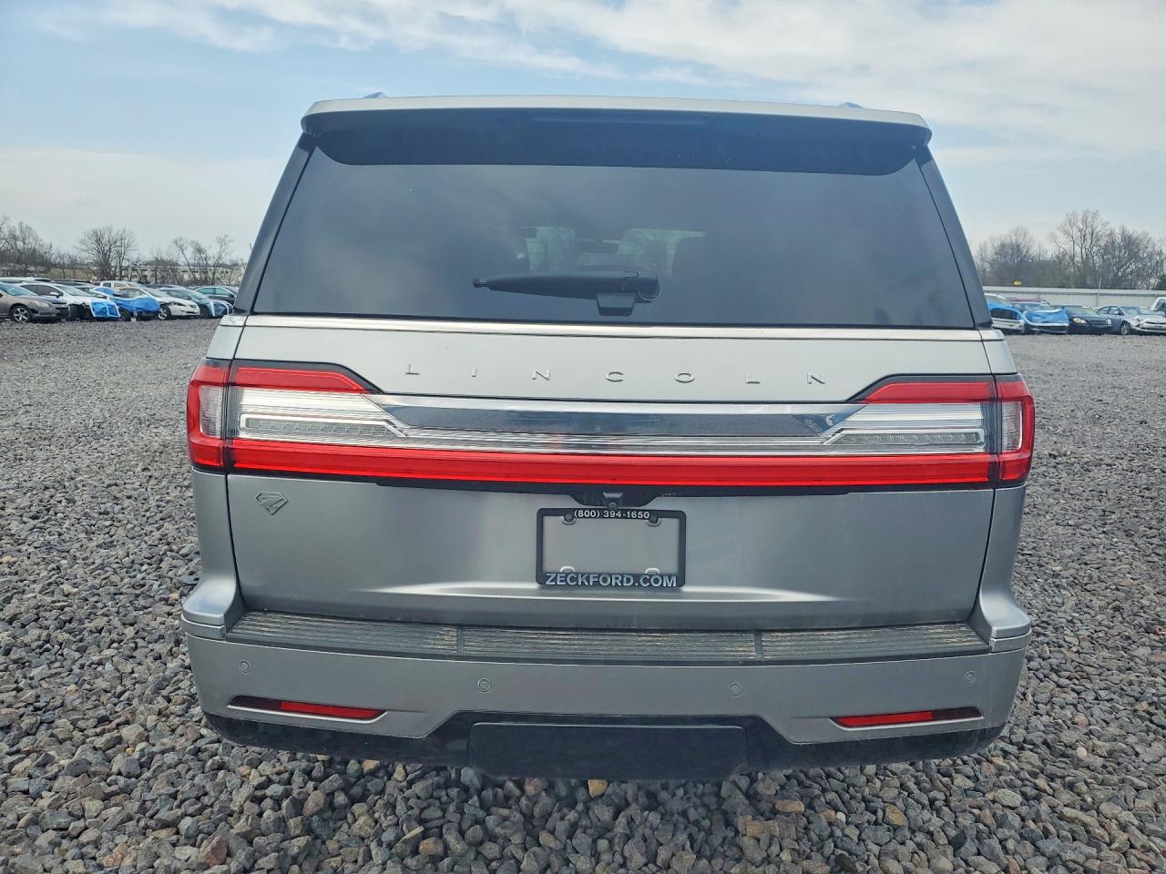 2021 LINCOLN NAVIGATOR L RESERVE photo 6