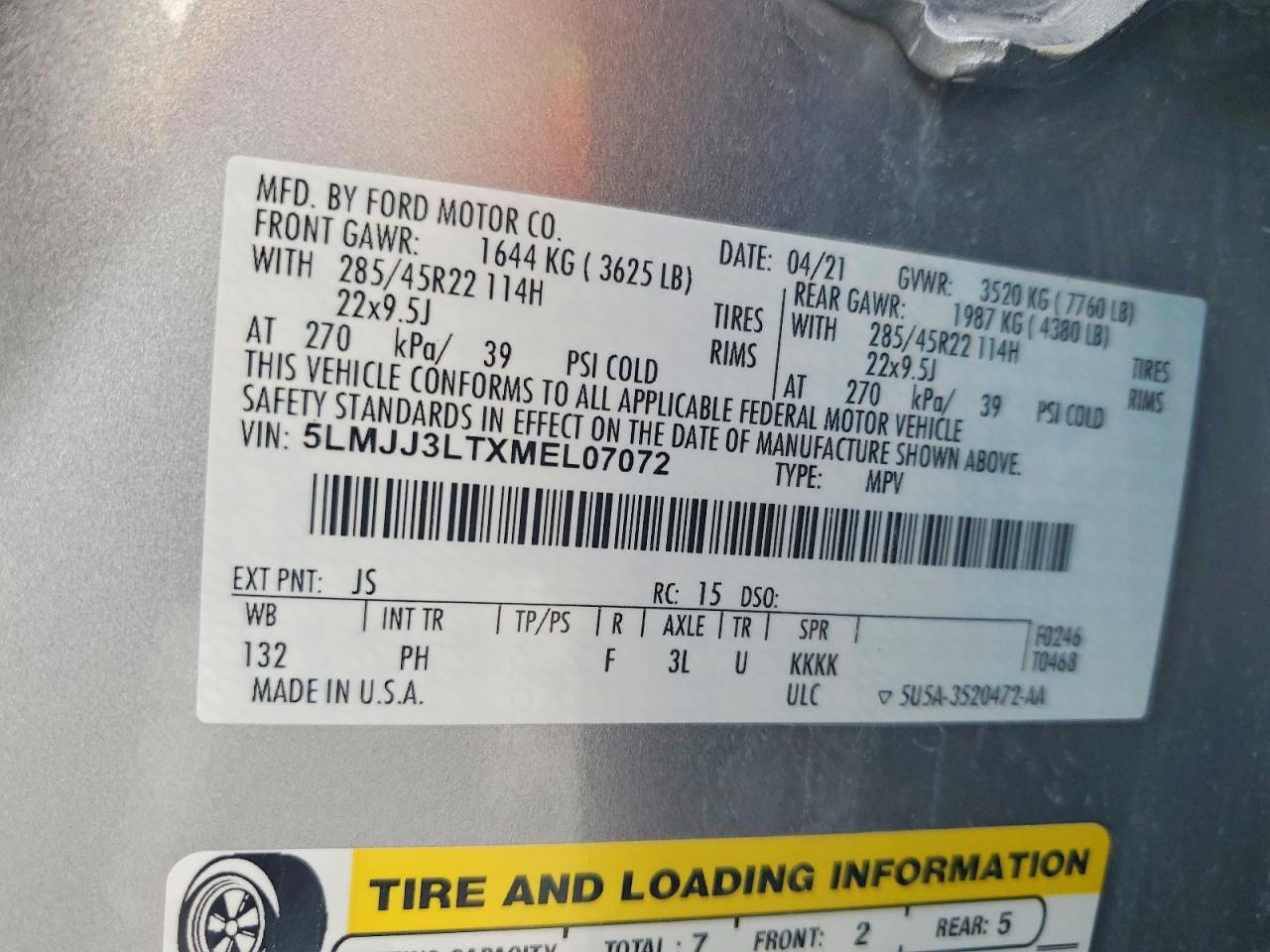 2021 LINCOLN NAVIGATOR L RESERVE photo 13