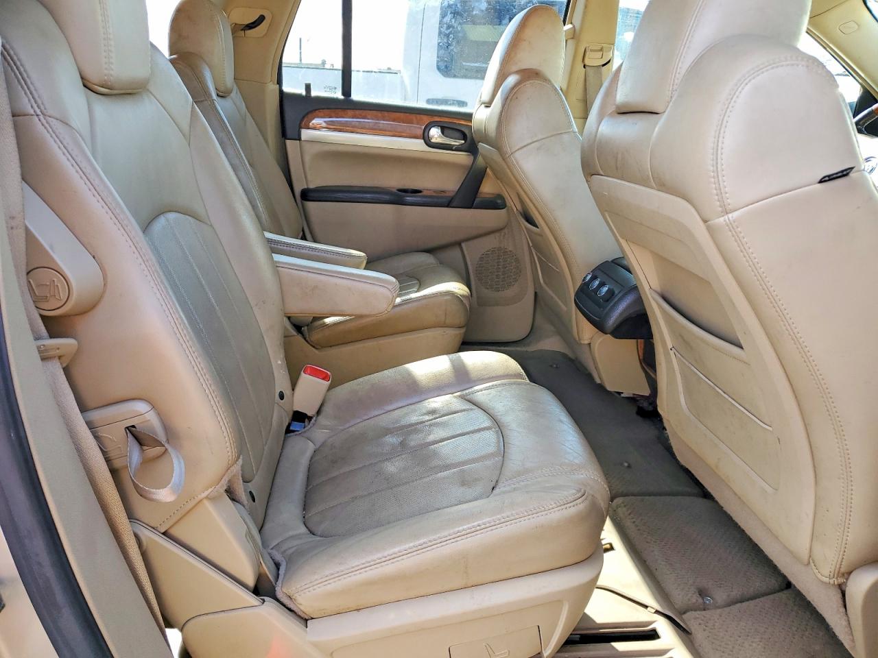 2008 BUICK ENCLAVE CXL photo 11