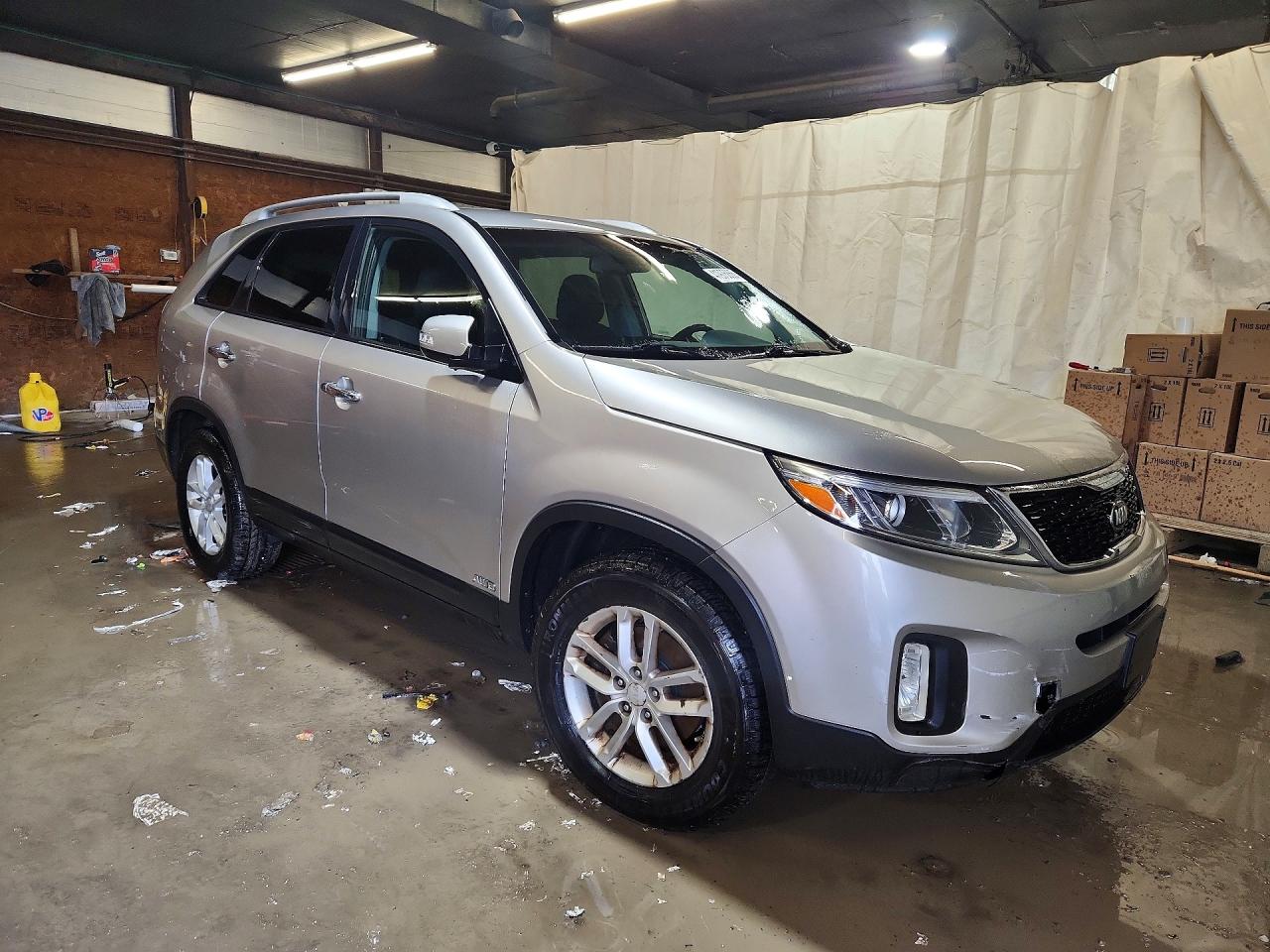 2015 KIA SORENTO LX photo 4