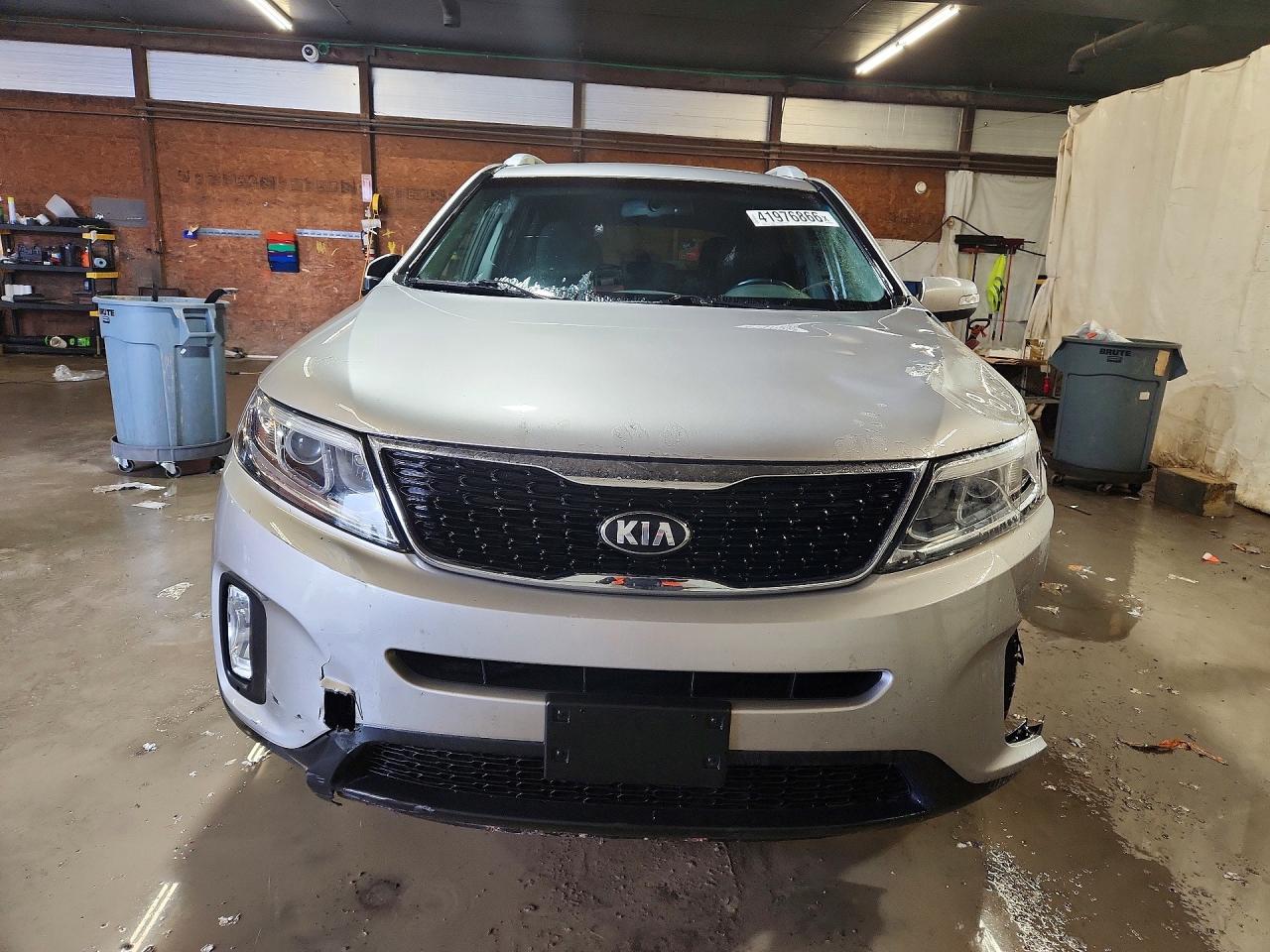 2015 KIA SORENTO LX photo 5
