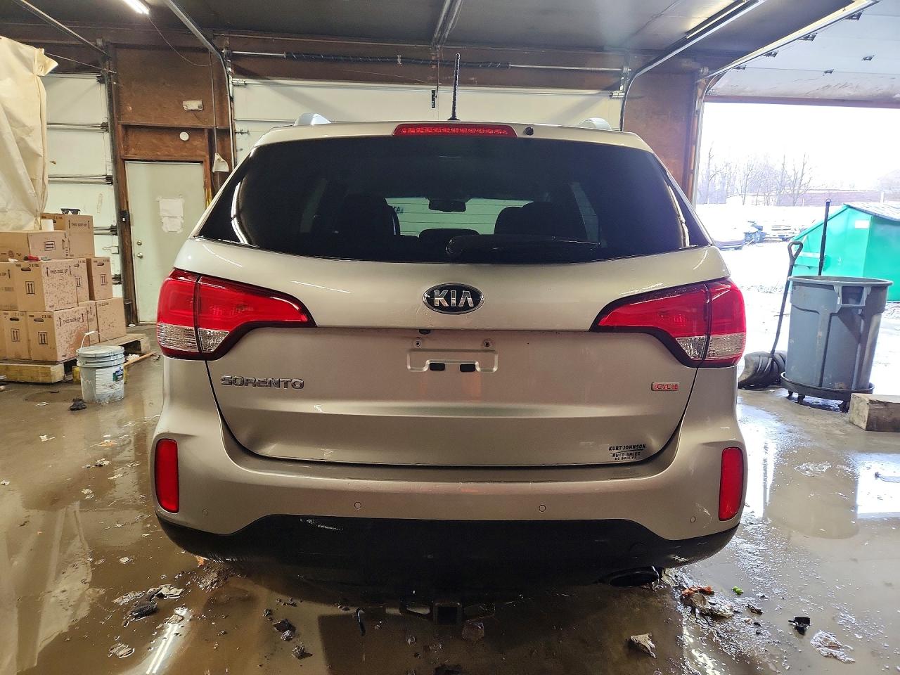 2015 KIA SORENTO LX photo 6
