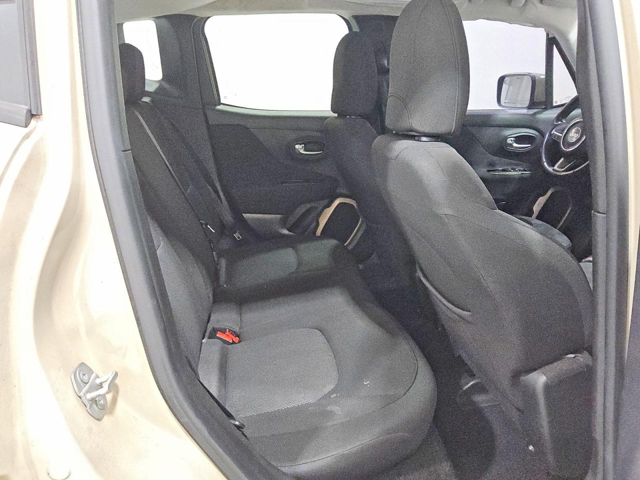 2015 JEEP RENEGADE LATITUDE photo 21