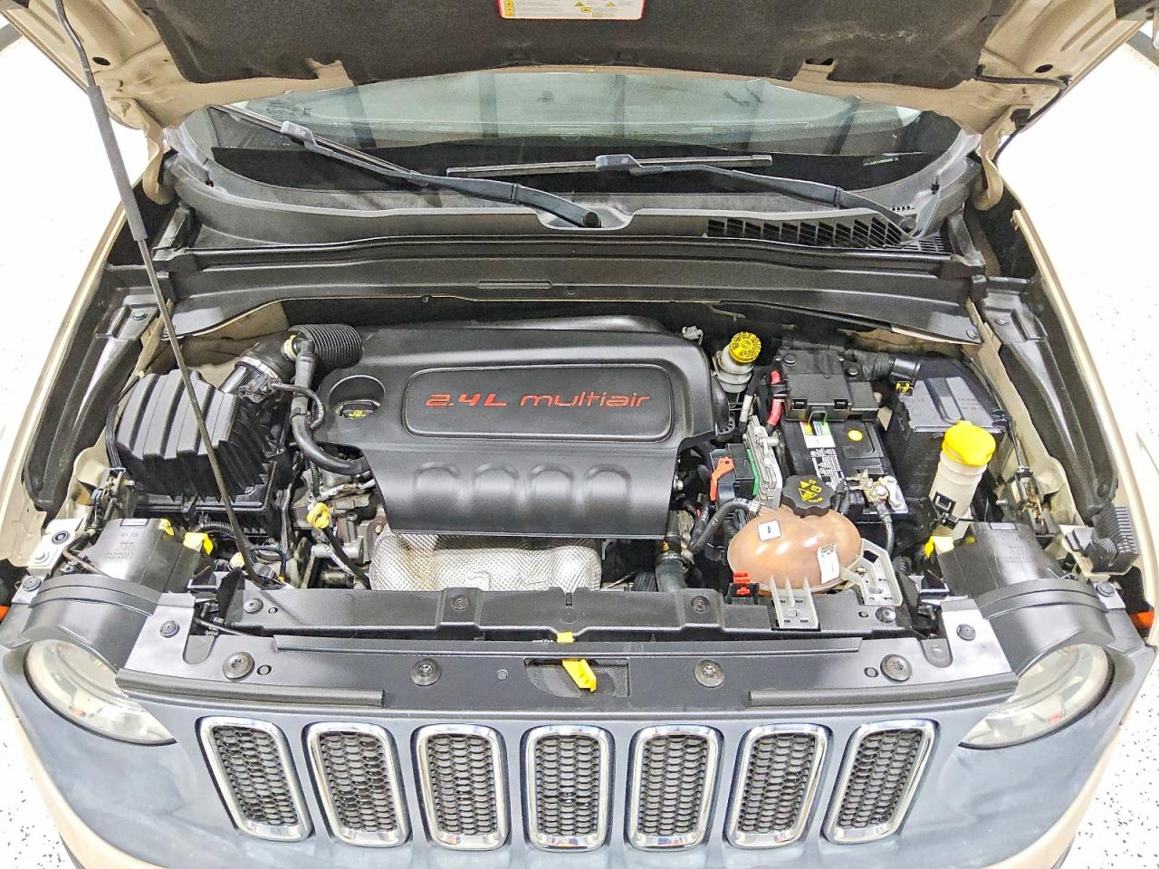 2015 JEEP RENEGADE LATITUDE photo 23