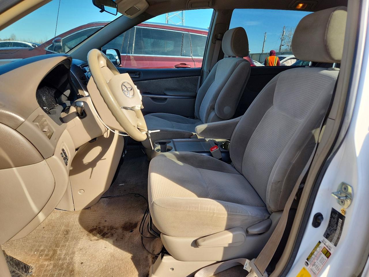 2008 TOYOTA SIENNA LE 7-PASSENGER photo 7