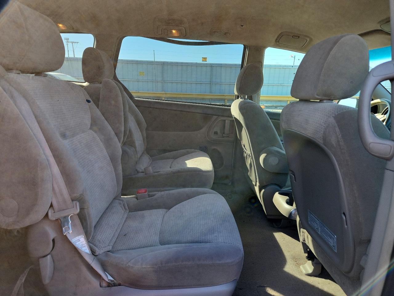 2008 TOYOTA SIENNA LE 7-PASSENGER photo 11