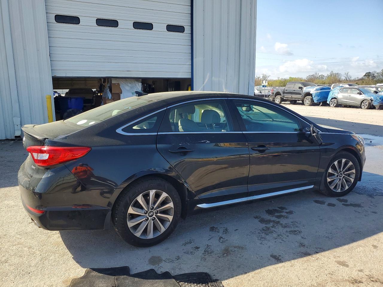 2015 HYUNDAI SONATA SPORT photo 5