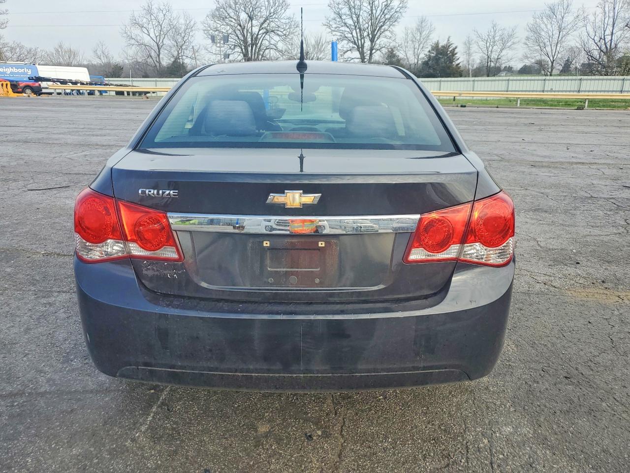 2013 CHEVROLET CRUZE LS photo 11