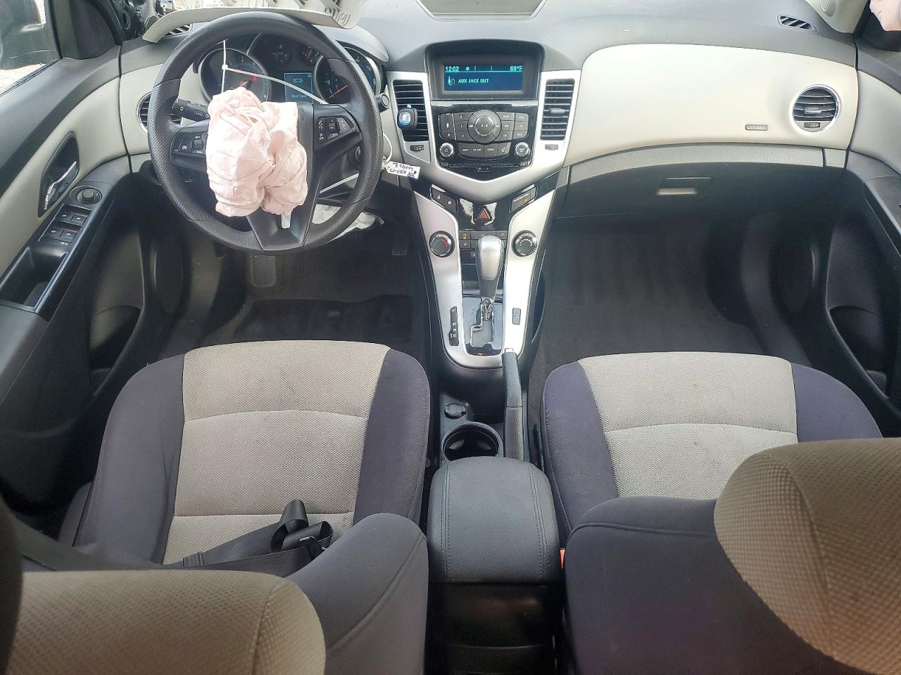 2013 CHEVROLET CRUZE LS photo 15