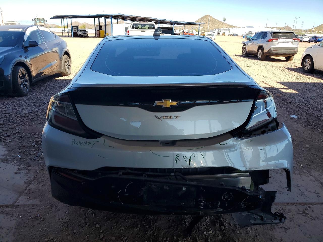 2017 CHEVROLET VOLT PREMIER photo 6