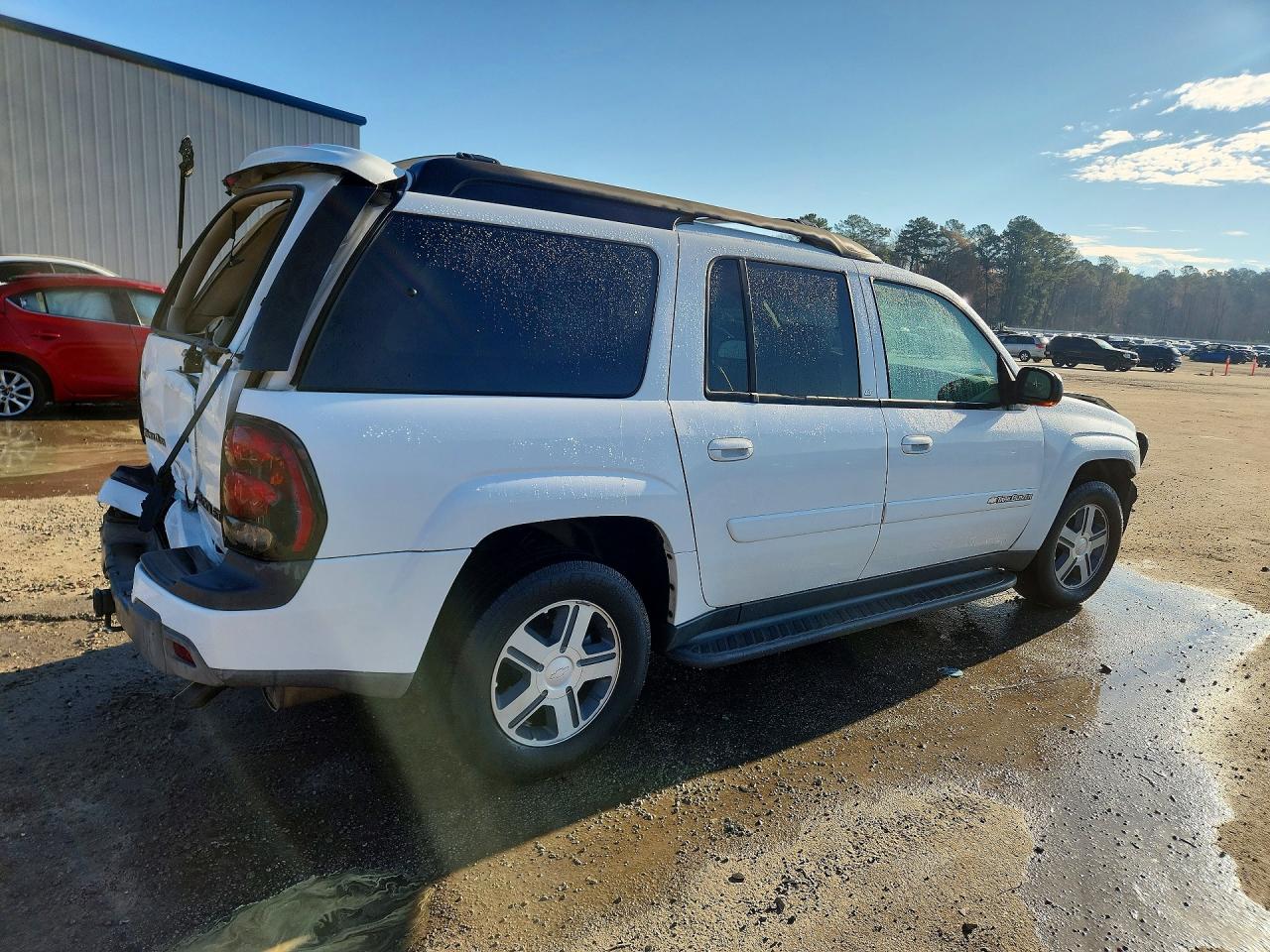 2004 CHEVROLET TRAILBLAZER EXT LS photo 3