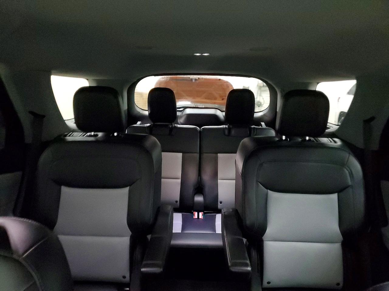 2023 FORD EXPLORER XLT photo 19